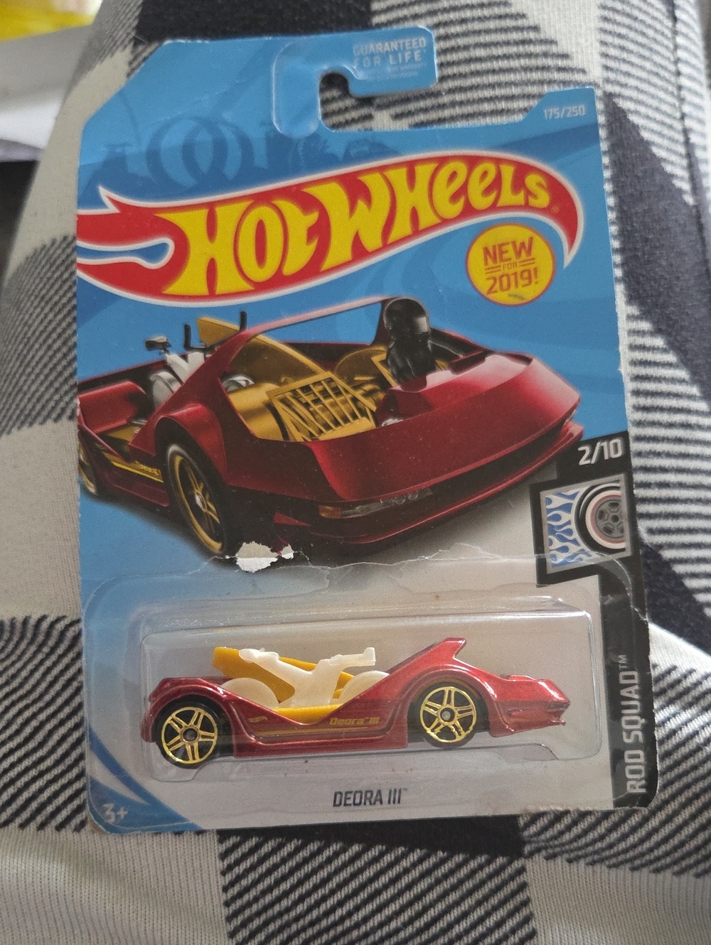 2019 Hot Wheels Deora III Kids Toy Car - Red and Gold